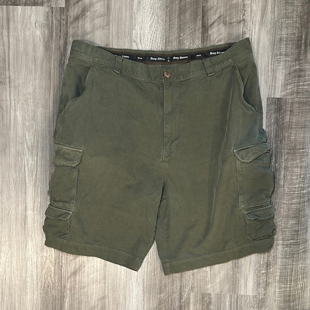 Tommy Bahama Silk Blend Cargo Shorts - 38